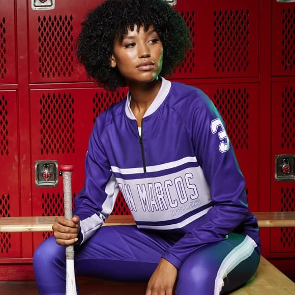 <ul><li>Available in short sleeve and long sleeve</li><li>Moisture management performance fabric</li><li>Cool breathable woven fabrication</li><li>Blade collar with 1/4 black front zipper</li></ul>